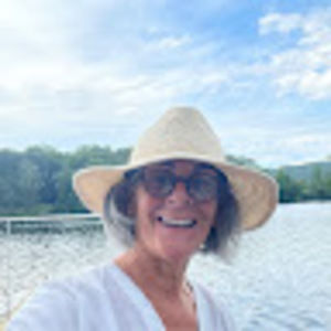 Meet your Posher, Lorie-ann@comcast.net